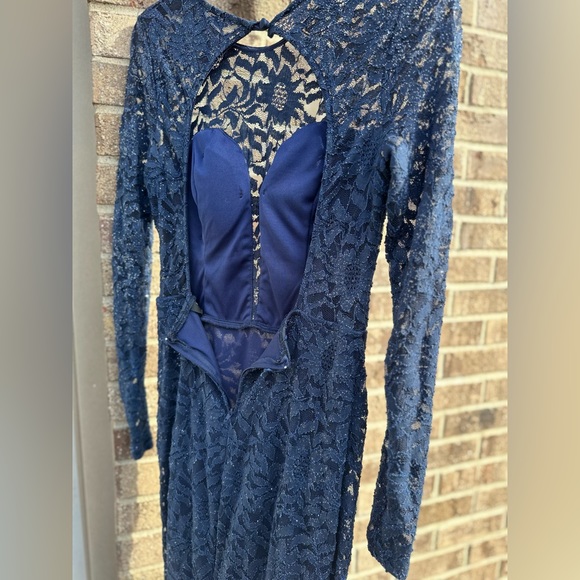 Dresses & Skirts - Dress